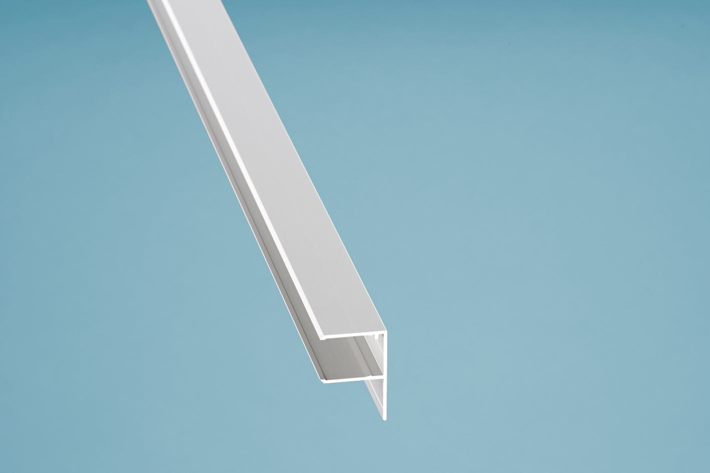 Alu-U-Profil- Lasche QUER - für 16mm Paneele - silber eloxiert