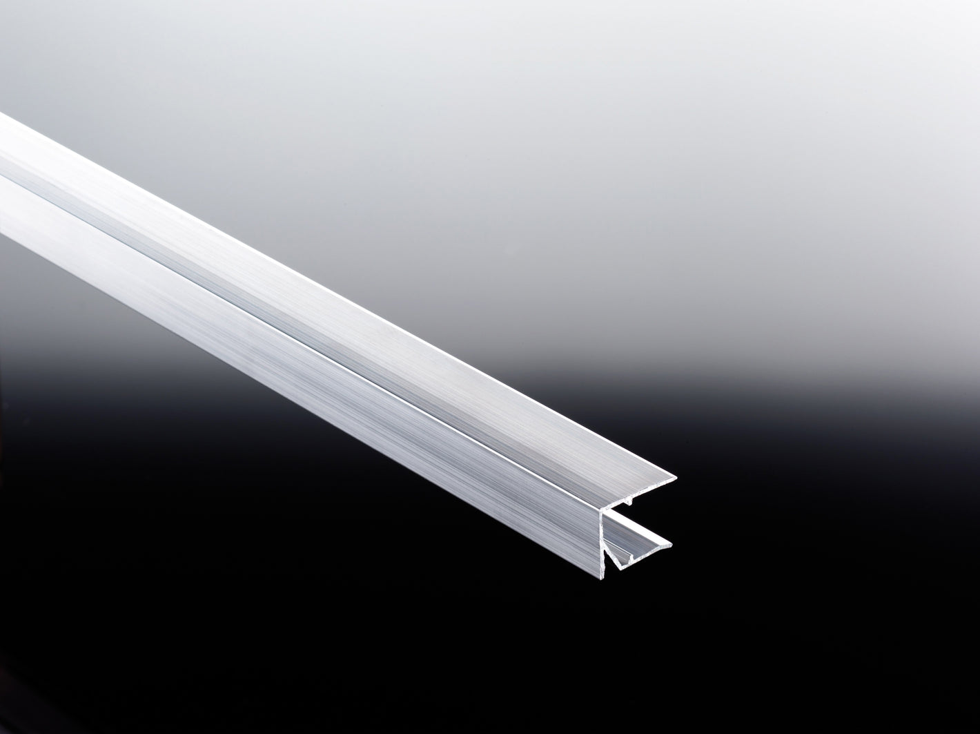 ALU-Kantenschutz preßblank 25mm 1200mm mit Tropfnase