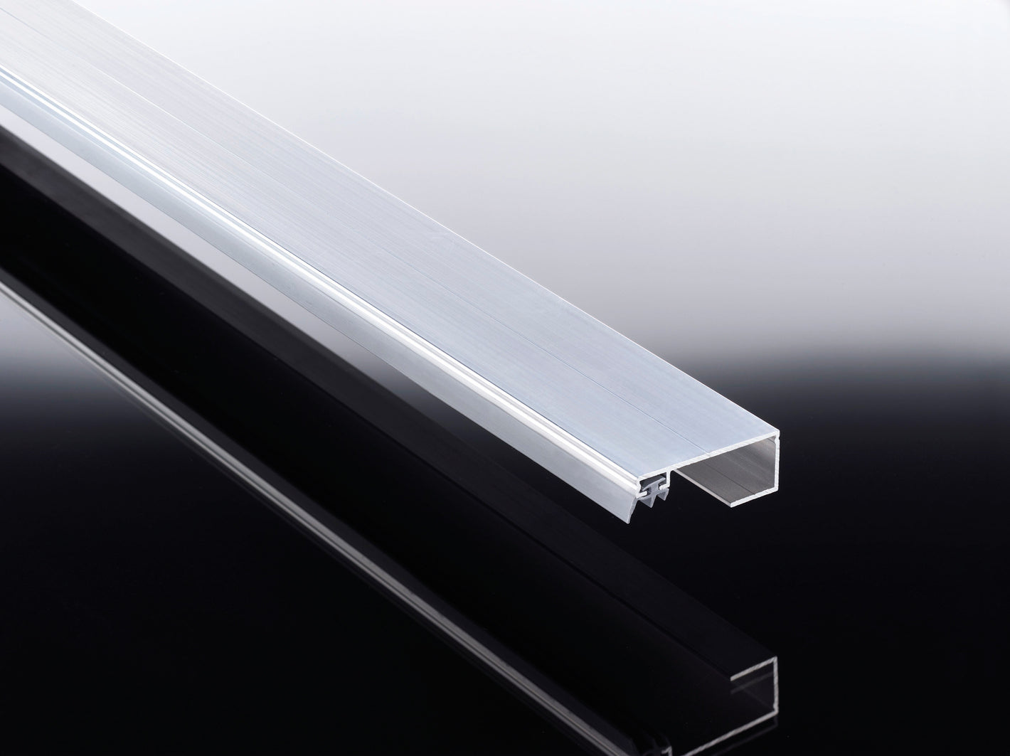 ALU-Verlegeprofil 8/10mm VSG Glas- Randprofil 80mm Breite - komplett inkl. Auflagegummi